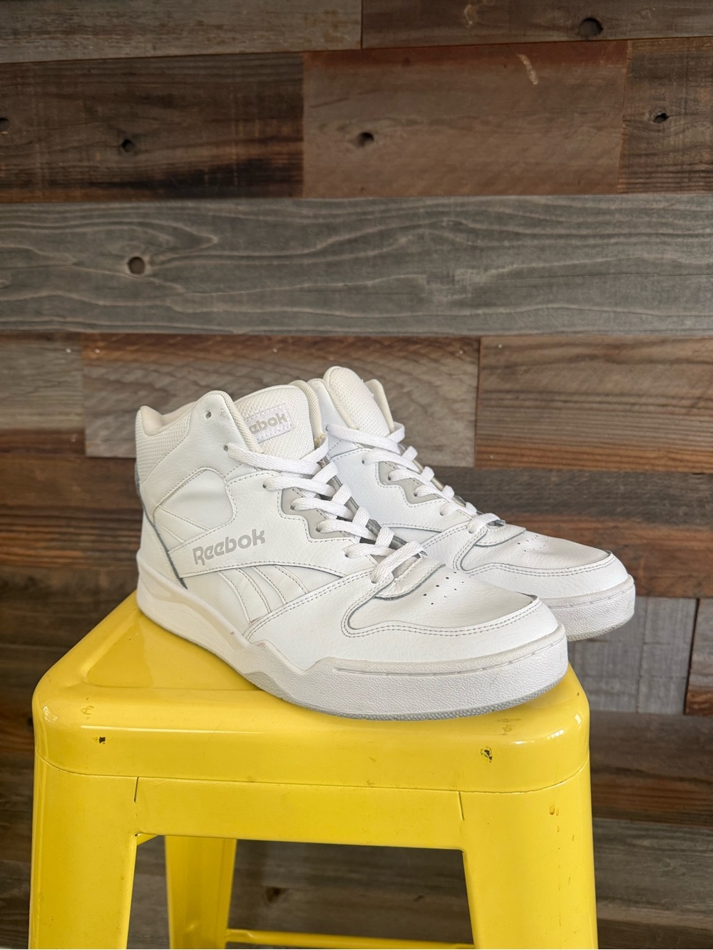 Reebok Mens Royal BB4500 Hi2 High Top Sneakers White/Light Gray